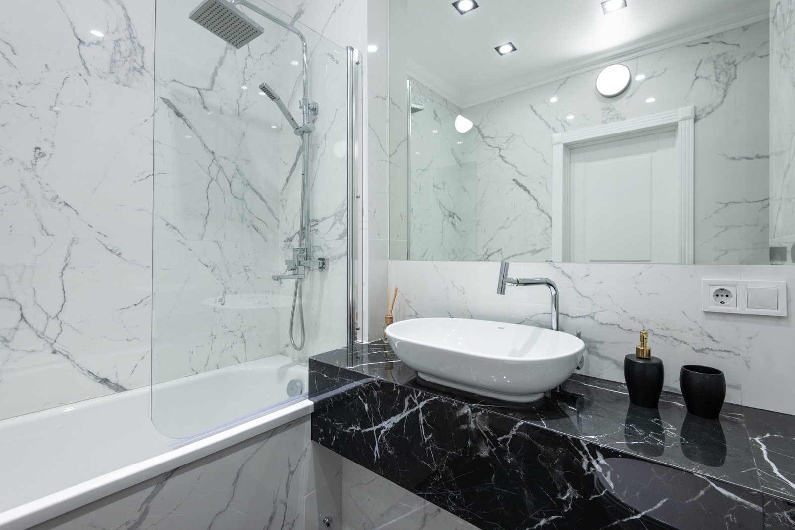 Remplacer une colonne de douche : comment s&rsquo;y prendre ?
