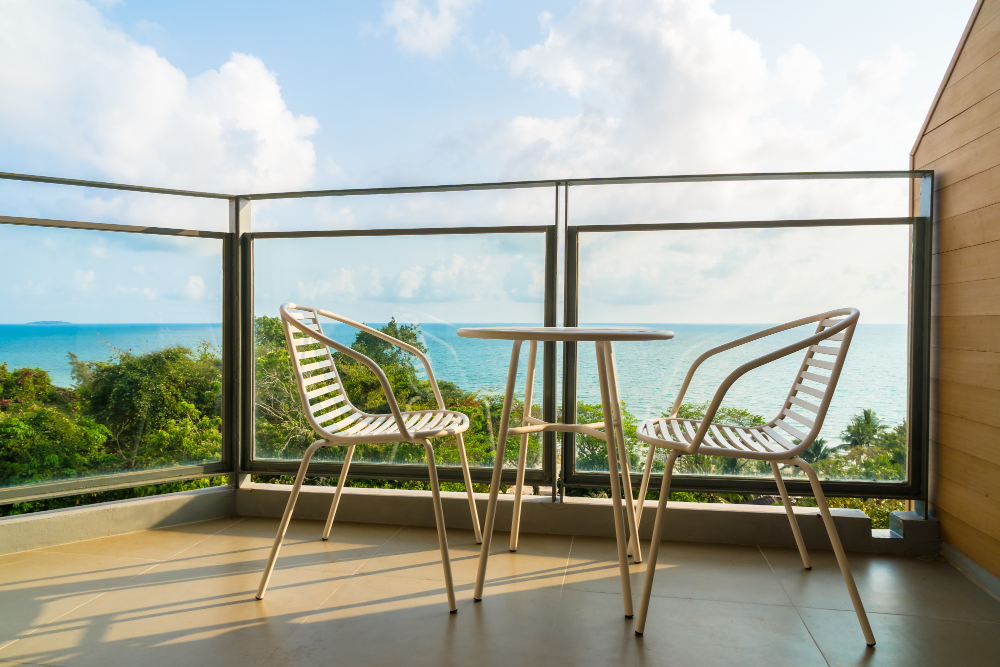 Installer un garde-corps sur une terrasse : utilité, avantages, prix