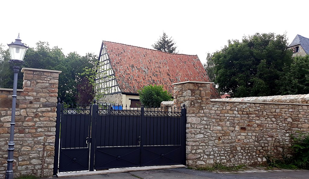 Entretien et longévité : Prendre soin de votre portail en&nbsp;aluminium