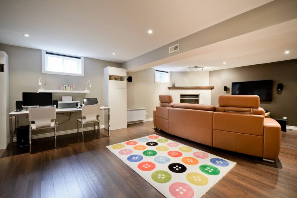 Rénover un sous-sol : matériaux et astuces pour une transformation réussie