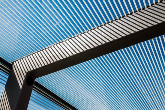 Toiture Polycarbonate : Guide complet pour tout projet (Pergola, Véranda, Serre…)