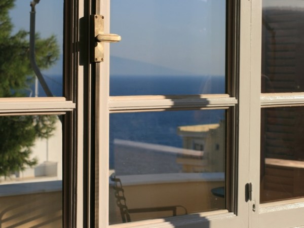 Crémone à larder ou en applique ? Quel est le meilleur choix pour ses fenêtres&nbsp;?