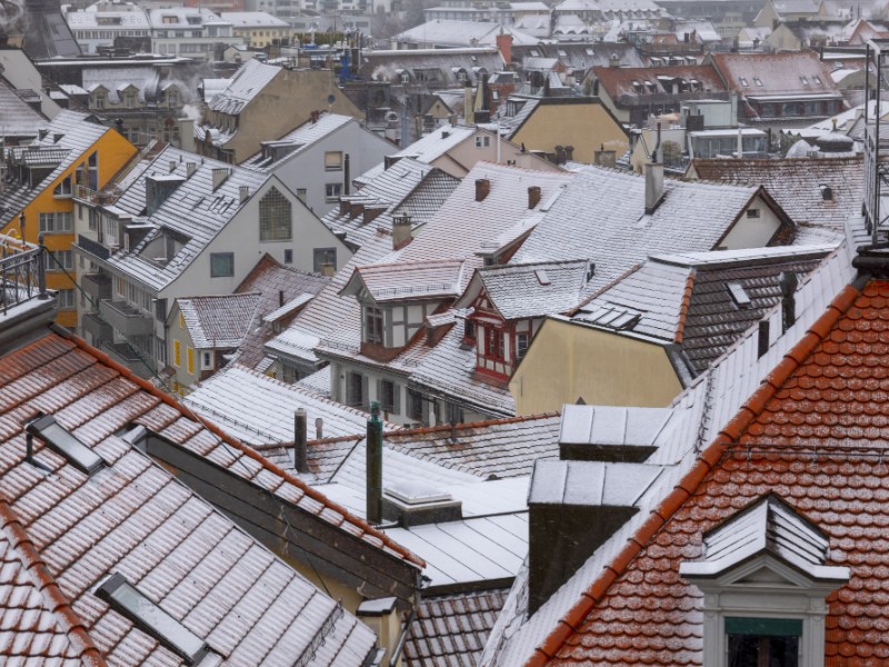 Urgences toiture à Nevers : que faire en cas d’infiltration ou de tempête&nbsp;?