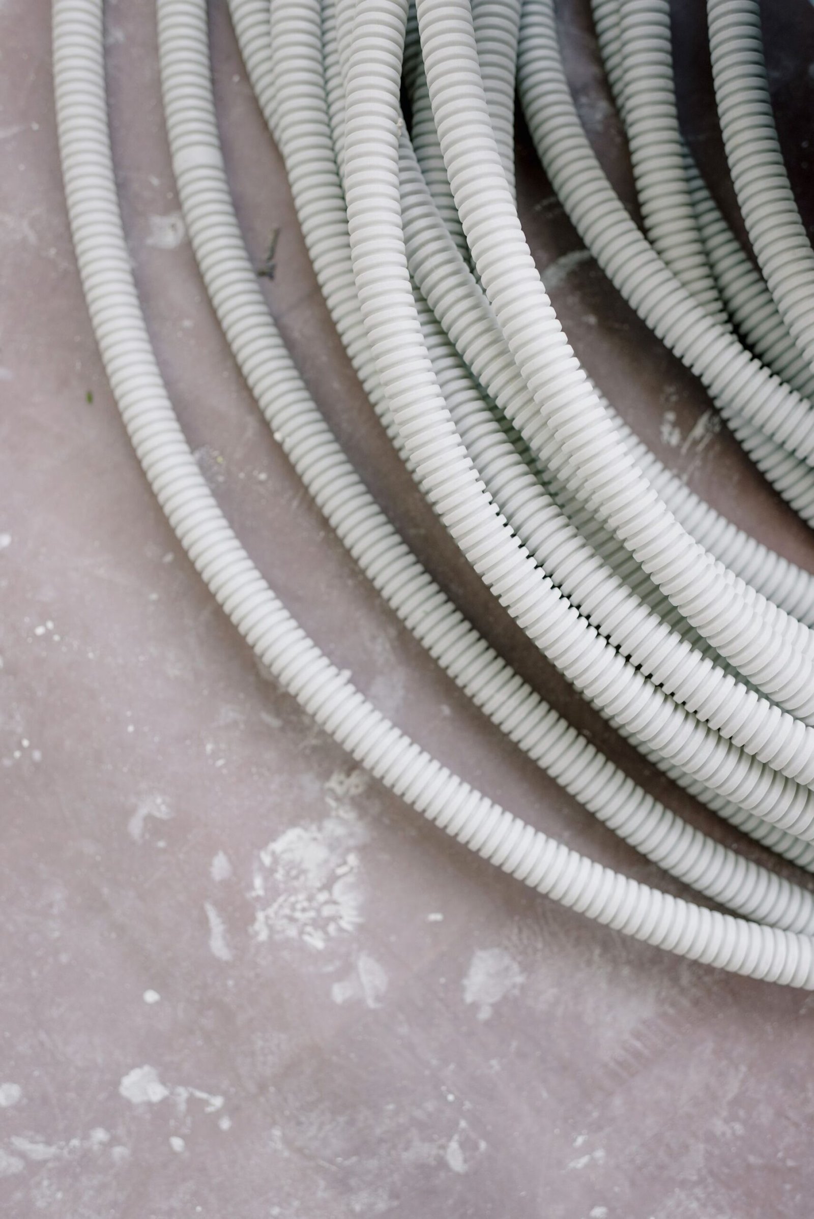 Fibre optique et rénovation : les bonnes pratiques pour passer une gaine