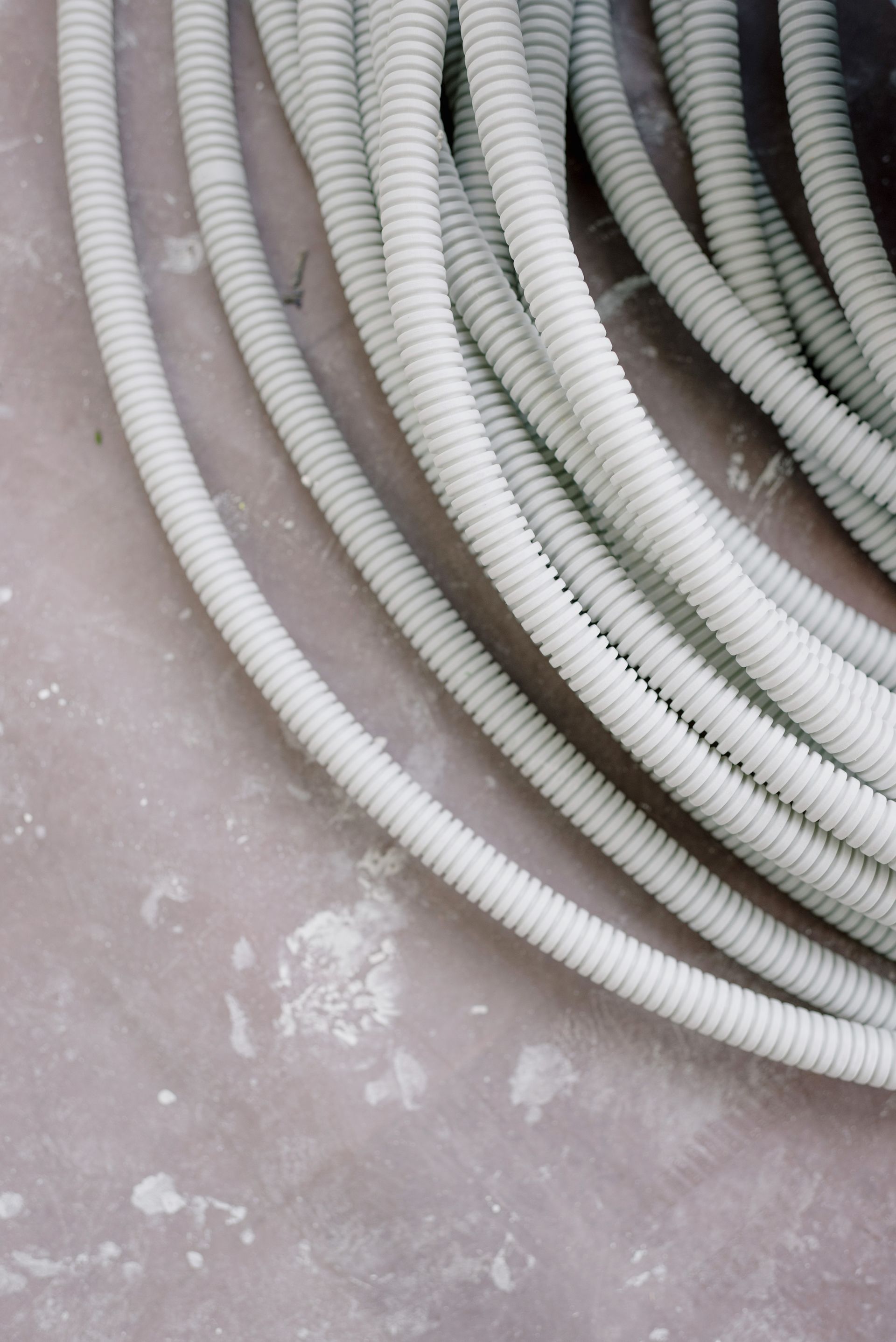Fibre optique et rénovation : les bonnes pratiques pour passer une gaine